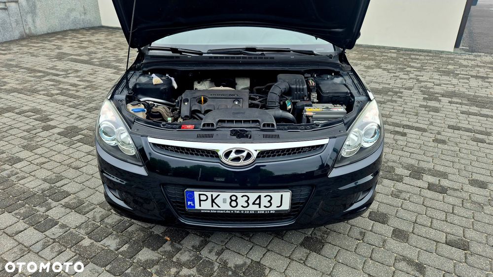 Hyundai i30 1.4 Classic + - 10
