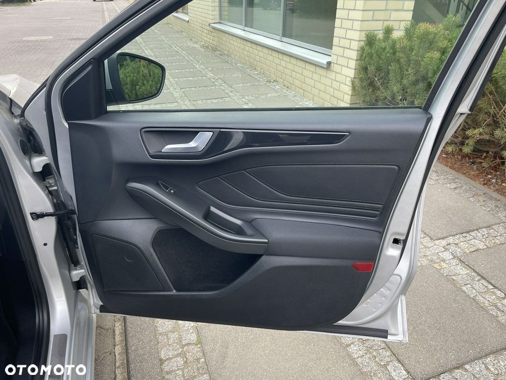 Ford Focus - 28