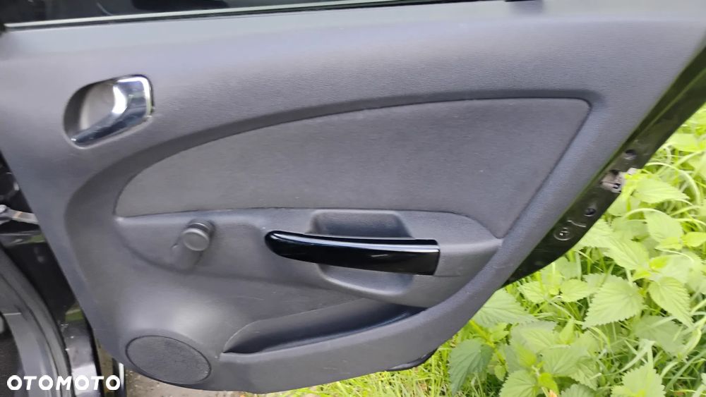 Opel Corsa - 15