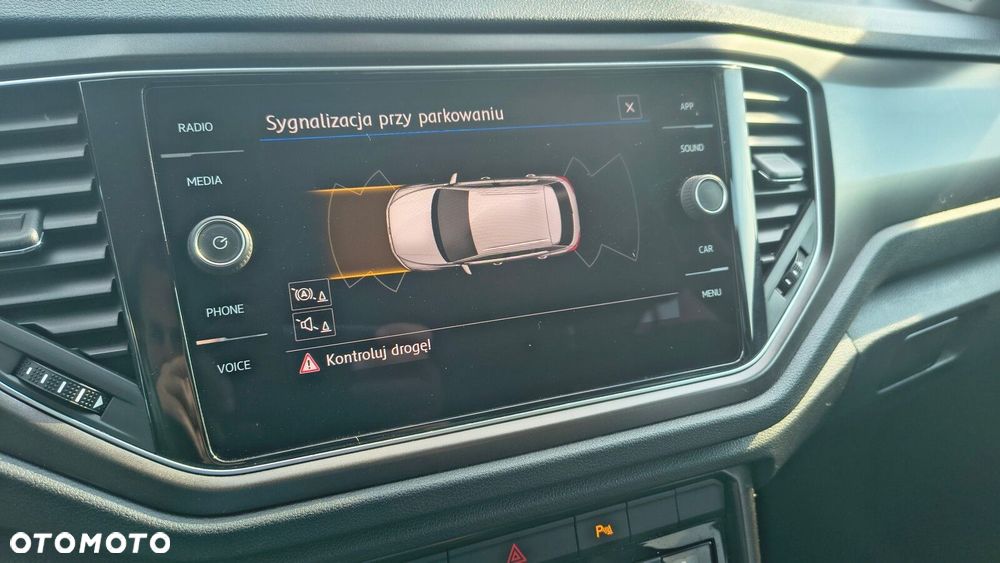 Volkswagen T-Roc - 16