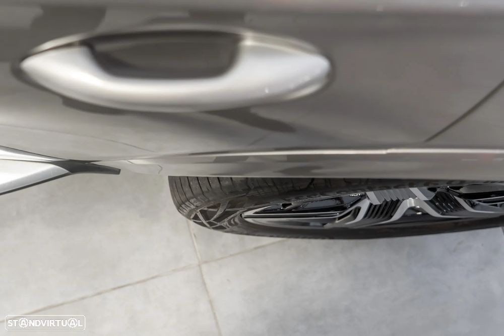 Mercedes-Benz GLC 300 e 4Matic - 8