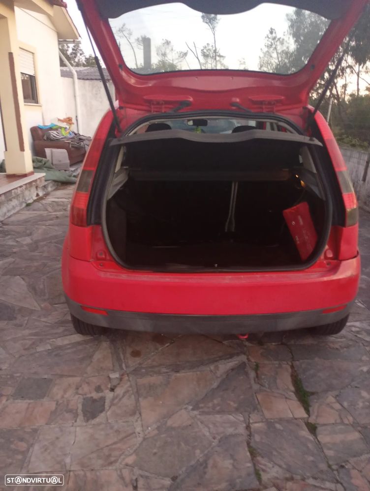Ford Fiesta - 2