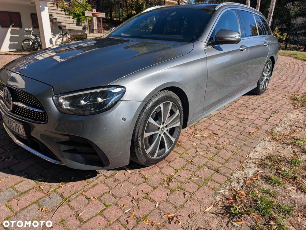 Mercedes-Benz E-Class 2023 photo 2