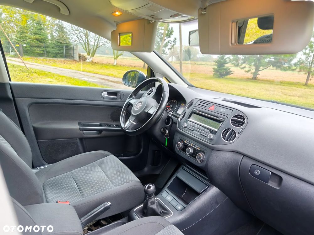 Volkswagen Golf Plus - 12