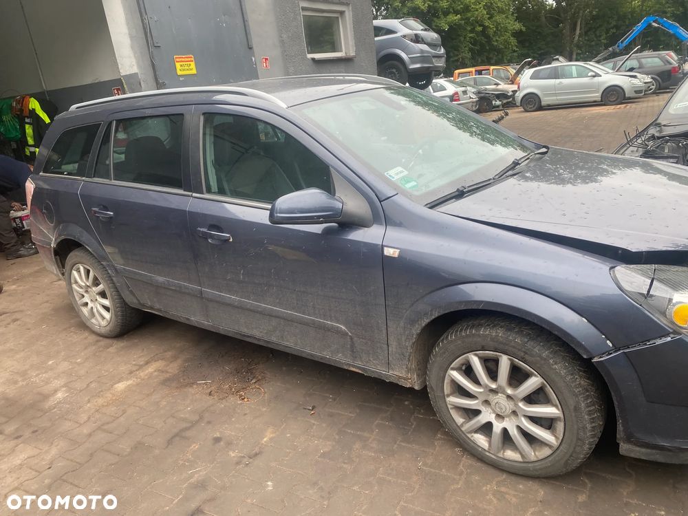 Opel Astra H na części - 3