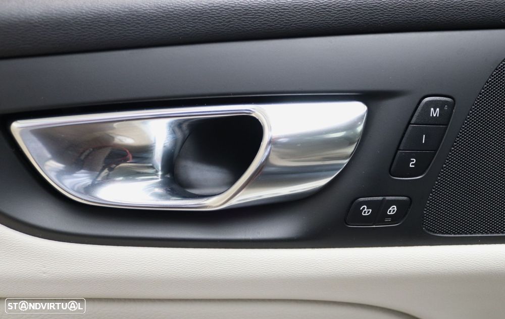 Volvo V60 2.0 T8 AWD TE Inscription - 14