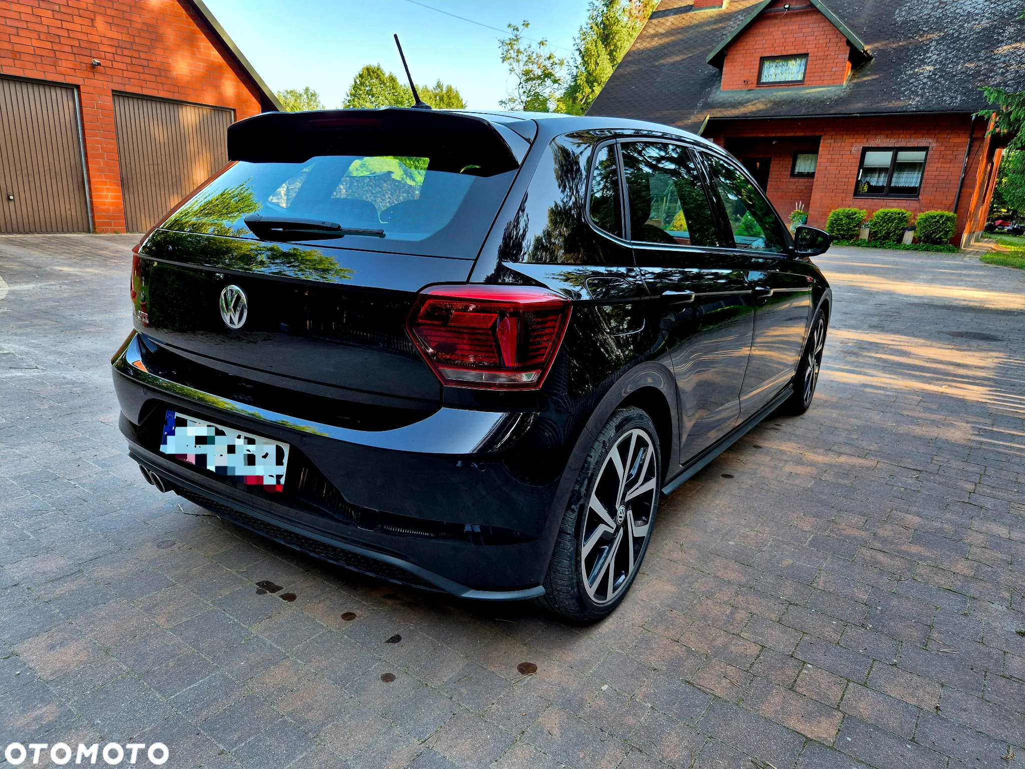 Volkswagen Polo 2.0 TSI GTI - 2