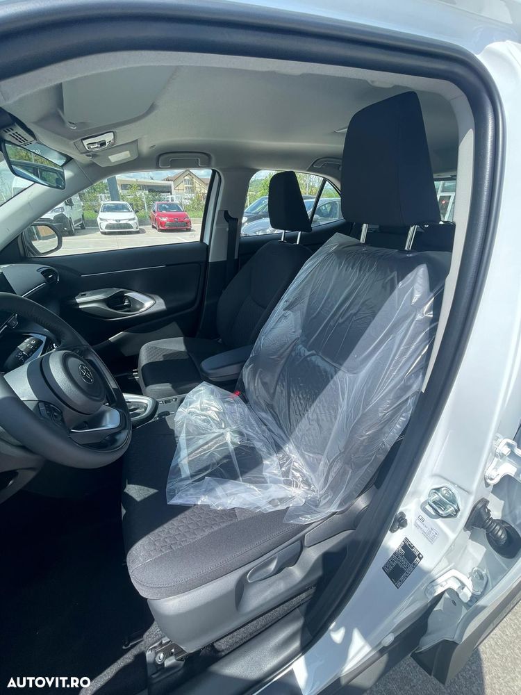 Toyota Yaris 1.5 VVT-i HSD Active - 16