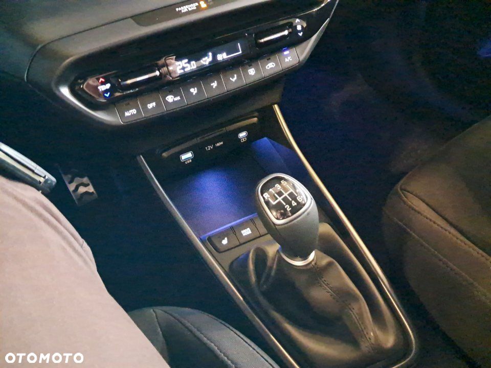 Hyundai Bayon - 16
