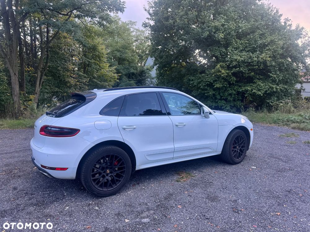 Porsche Macan Turbo - 4