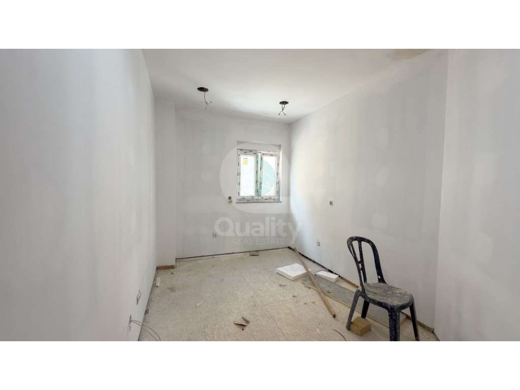 Moradia T4 Duplex na Verderena - Barreiro - Grande imagem: 5/30