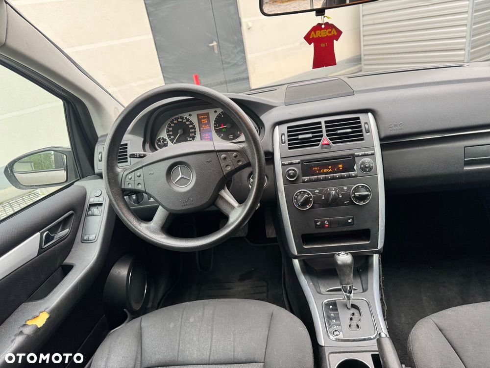 Mercedes-Benz Klasa B 180 CDI Autotronic - 21