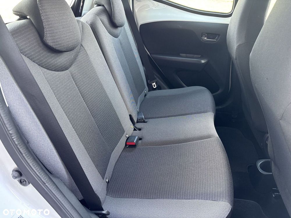 Toyota Aygo - 10