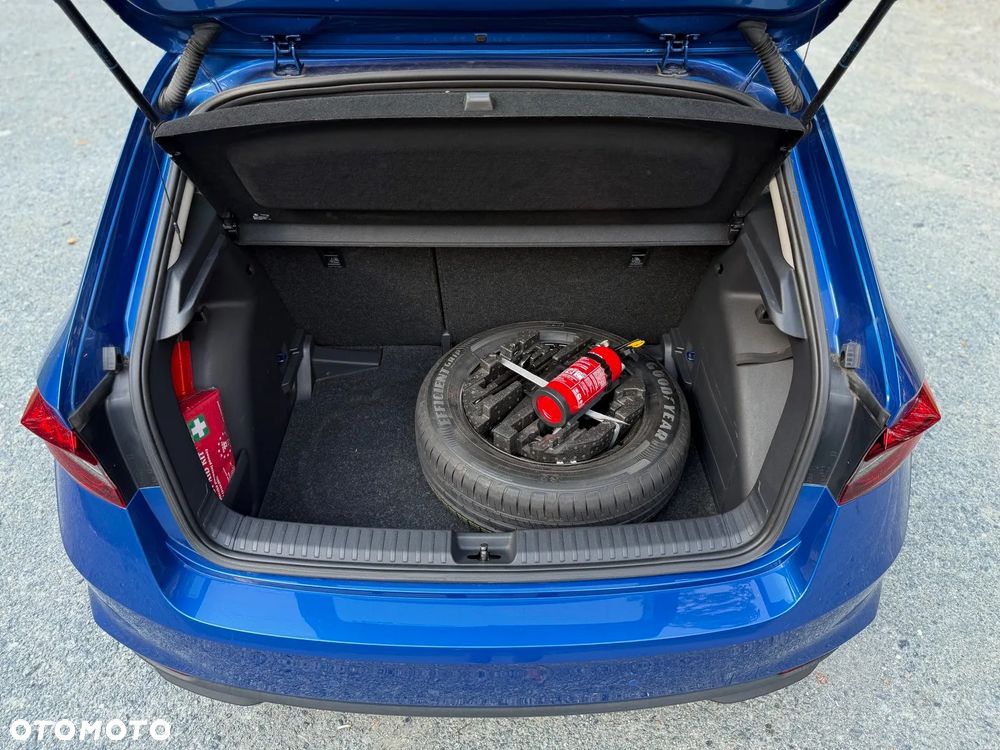 Skoda Fabia 1.0 Ambition - 11