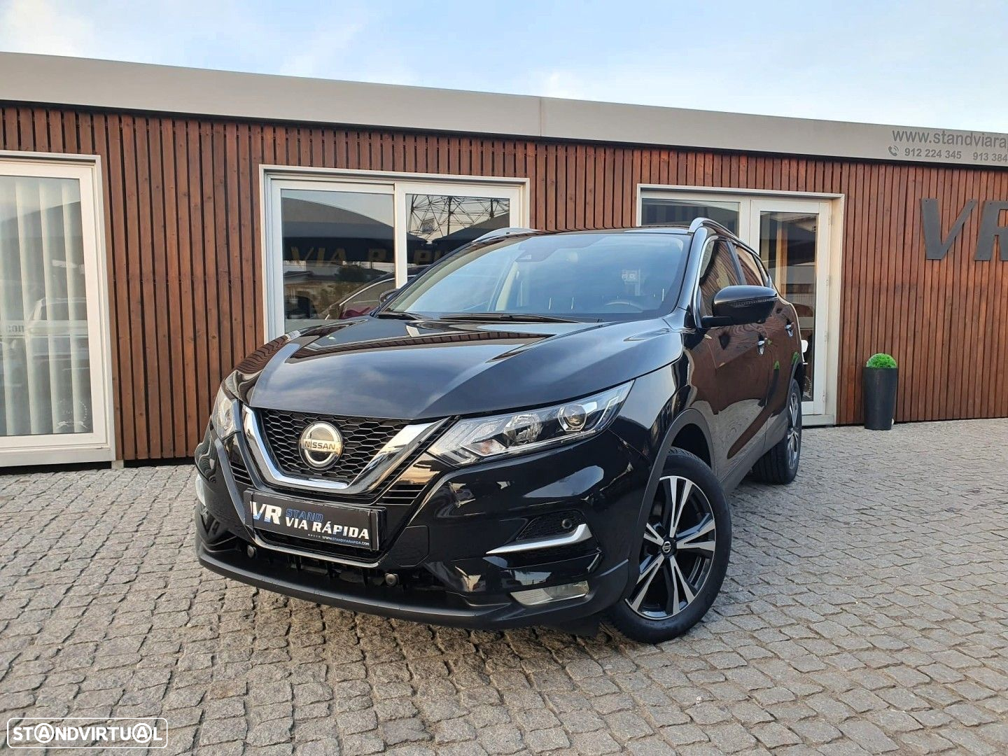 Nissan Qashqai 1.3 DIG-T N-Connecta J18 - 2