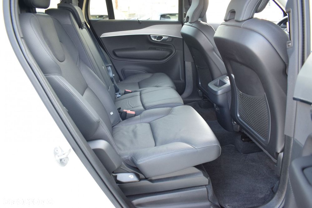 Volvo XC 90 - 18