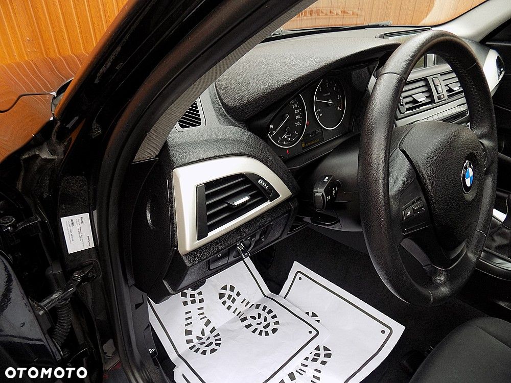 BMW Seria 1 114d Advantage - 10
