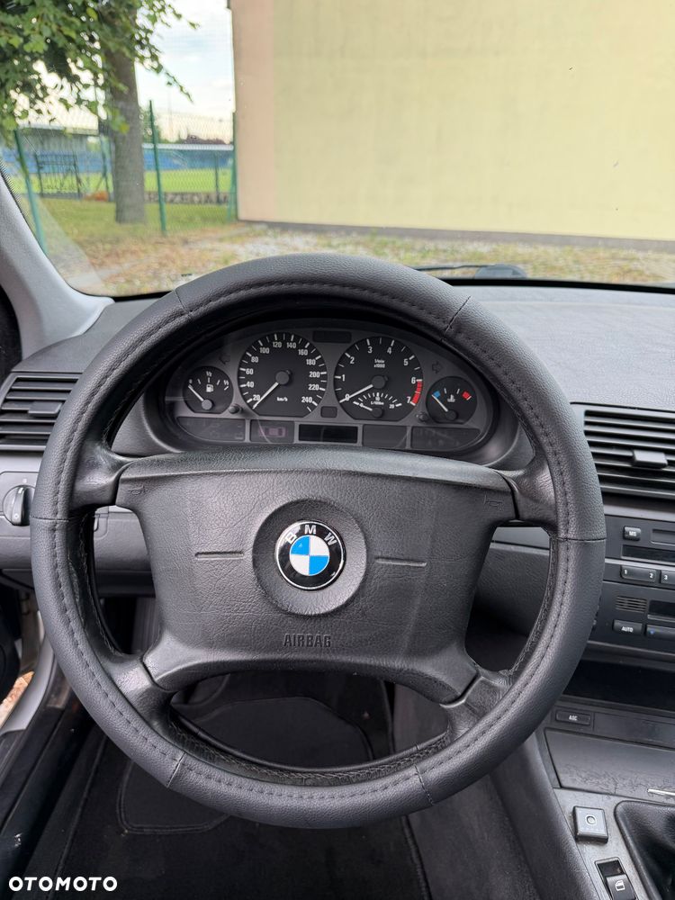 BMW Seria 3 - 14