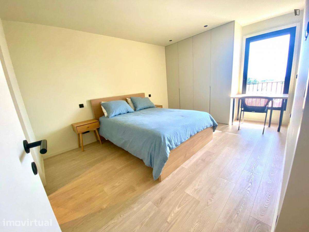 Apartamento com 2 quartos - localizado em Aldoar Porto - Grande imagem: 2/13