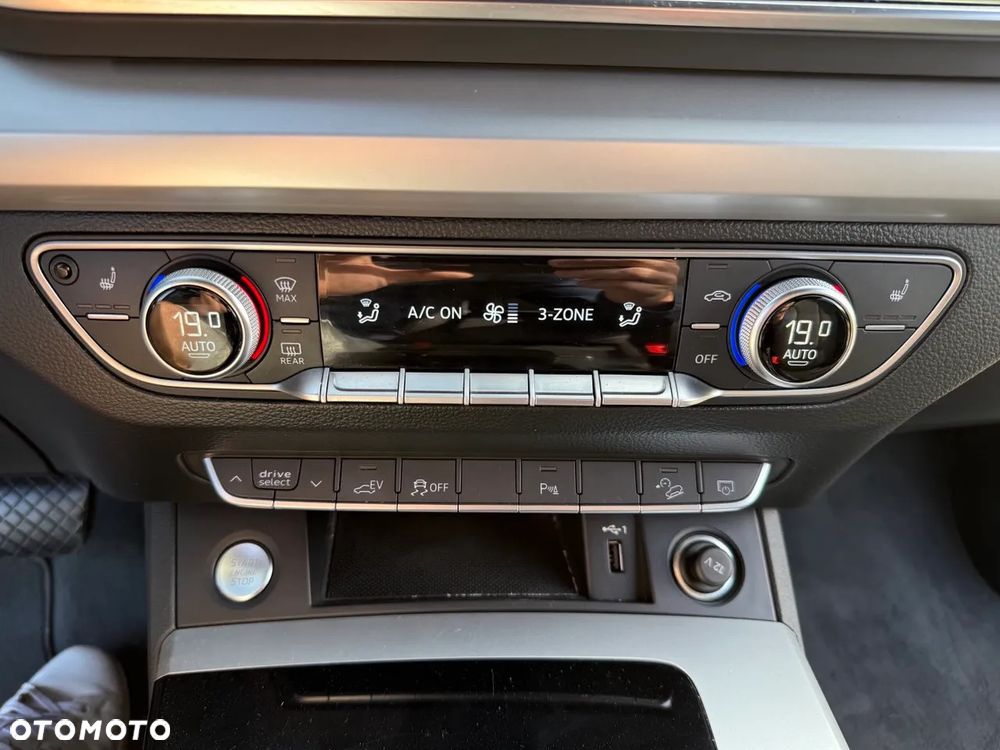 Audi Q5 55 TFSI e Quattro S Line S tronic - 15