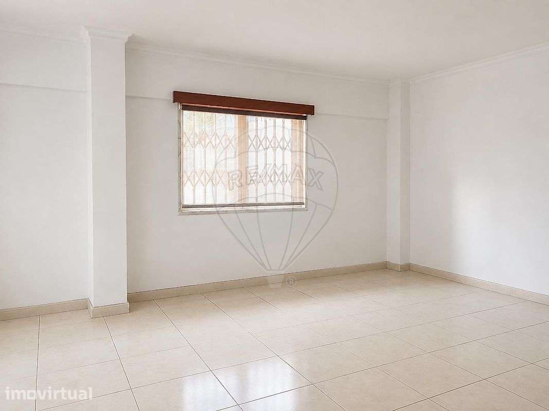 Apartamento T1 para venda - Grande imagem: 2/6