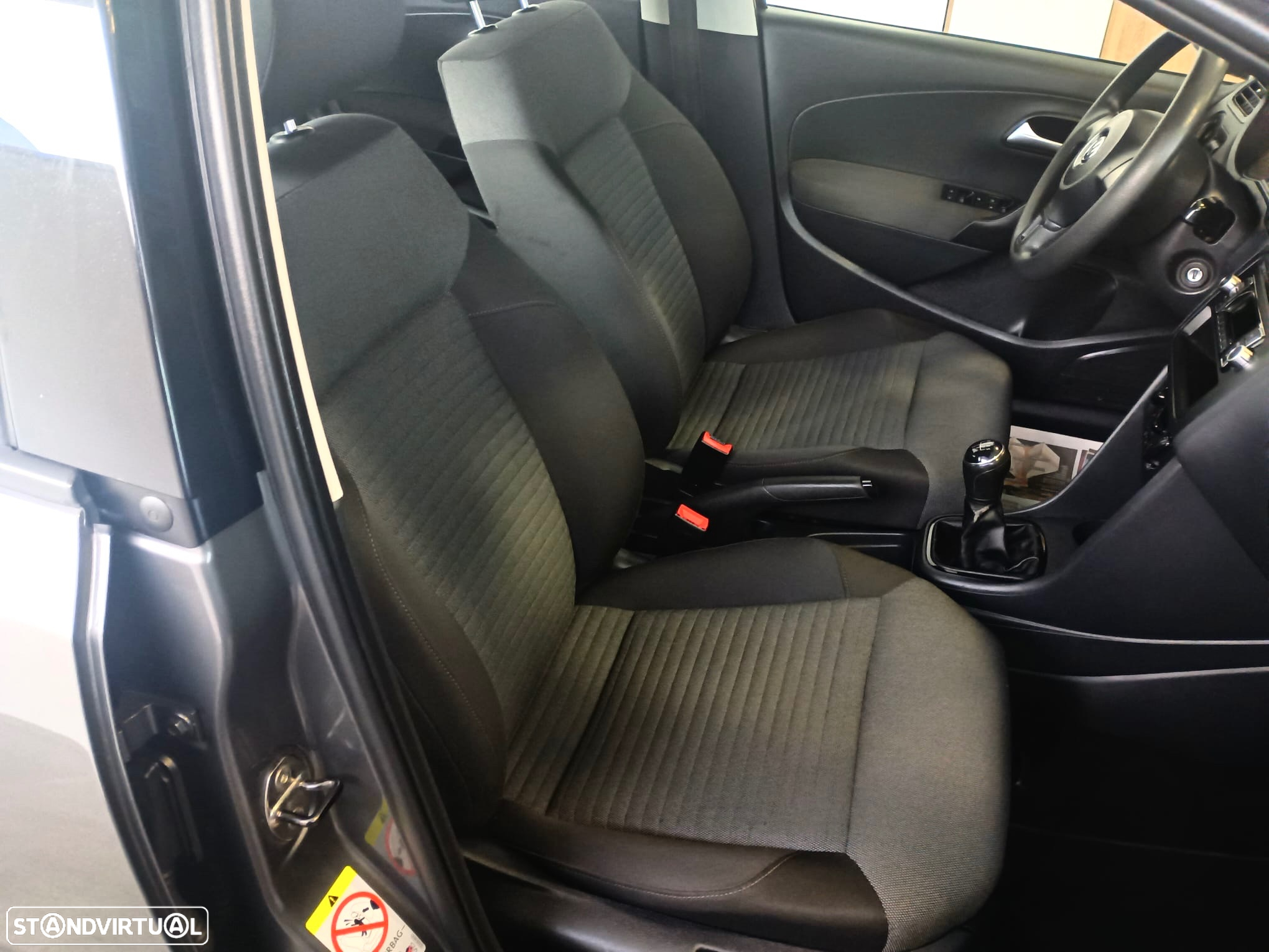 VW Polo 1.6 TDI Comfortline - 4