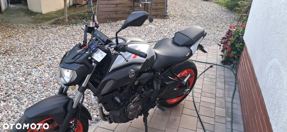 Yamaha MT - 32