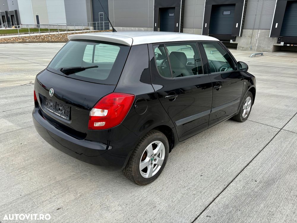 Skoda Fabia 1.2 HTP Syle Edition - 3