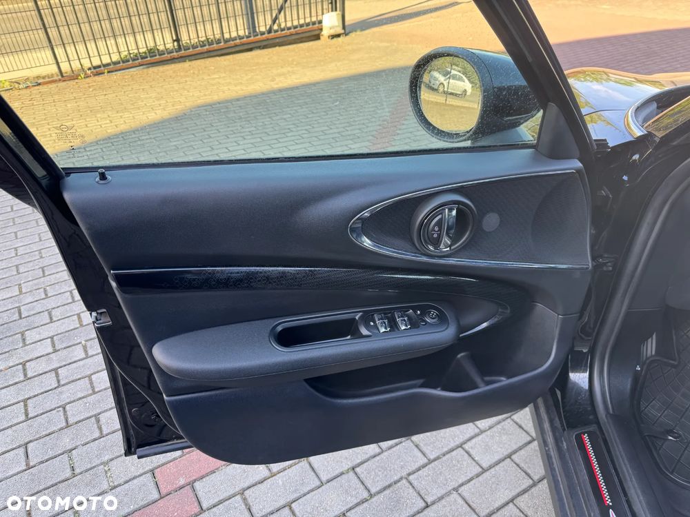 MINI Clubman - 12