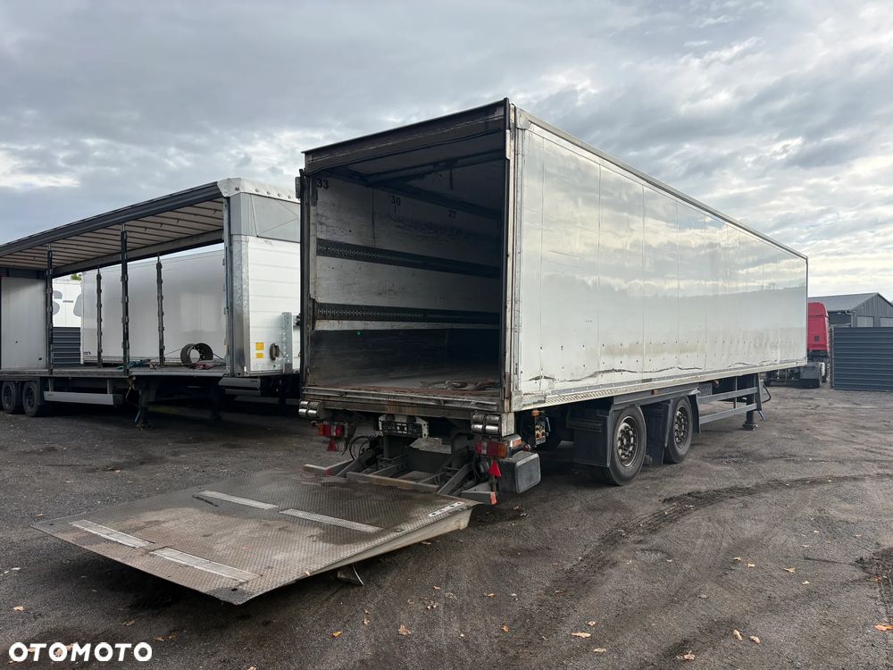 Schmitz Cargobull Chłodnia 2 osie - 7