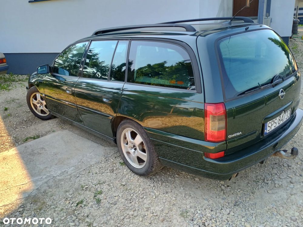 Opel Omega - 2