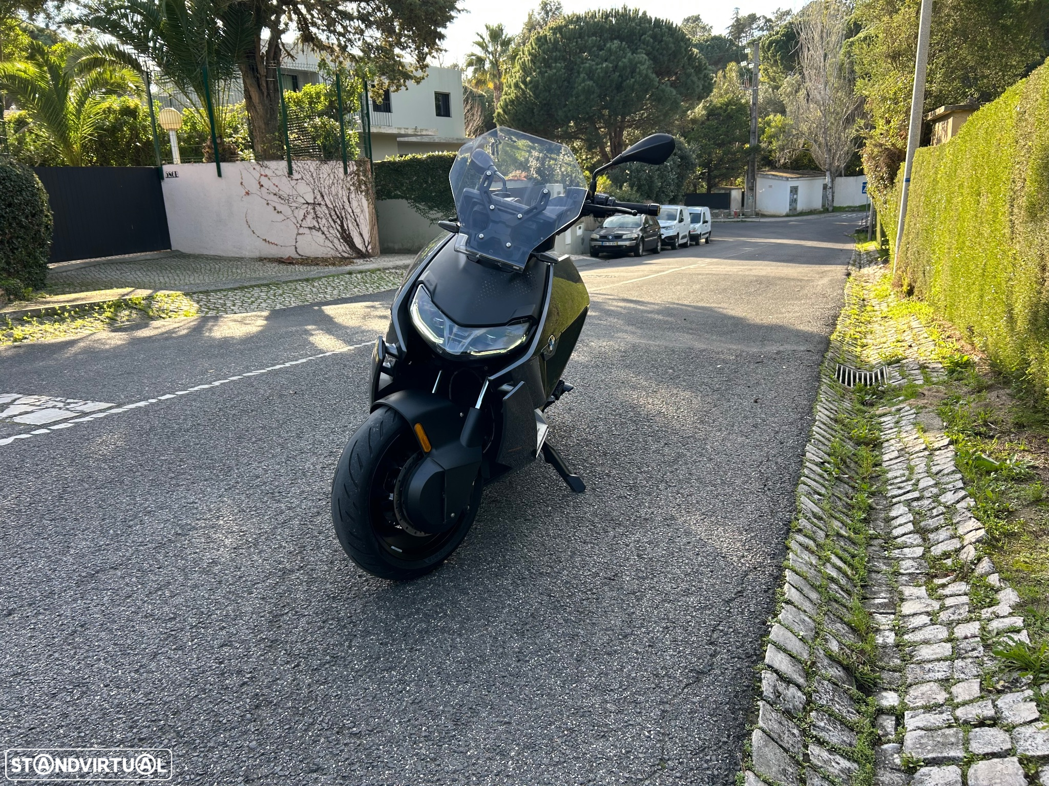 BMW CE 04 - 13