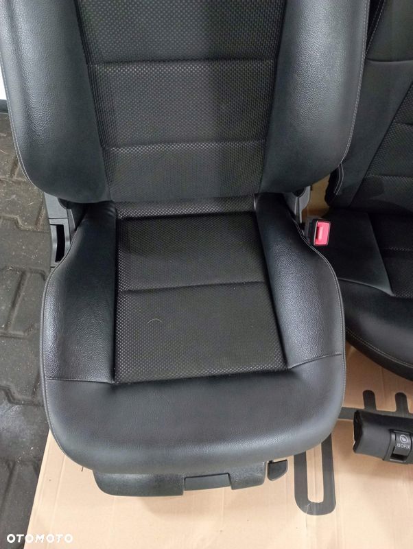 MERCEDES W212 E KLASA KOMBI FOTELE KANAPA GRZANE PÓŁSKÓRA EUROPA - 4