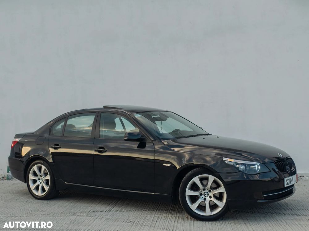 BMW Seria 5 520d Edition Exclusive - 4