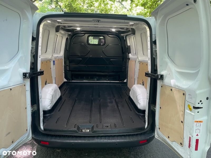 Ford Transit Custom - 11
