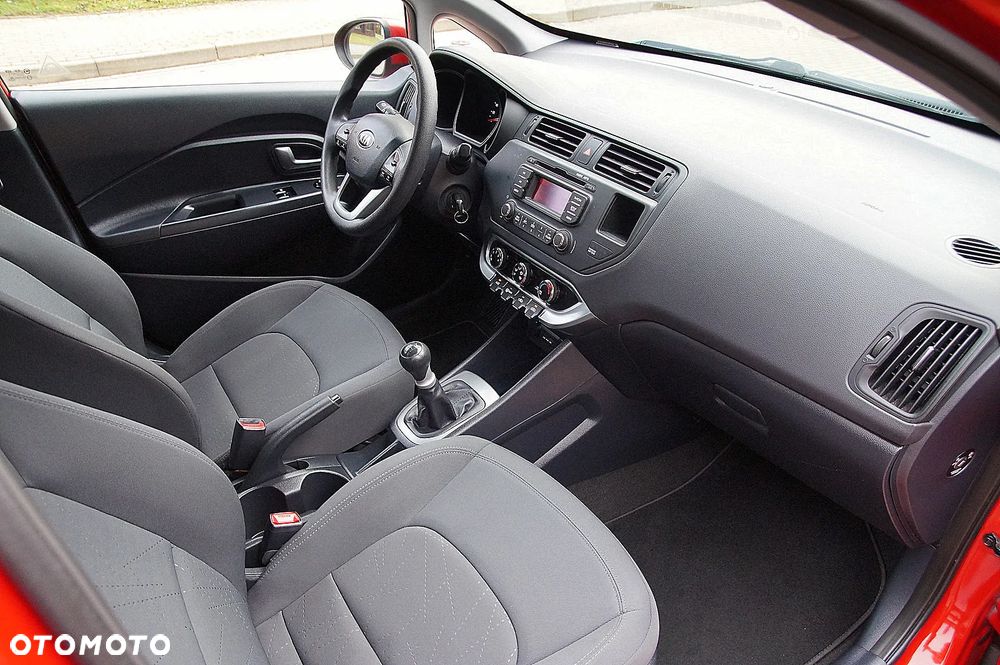 Kia Rio 1.2 Business Line - 16