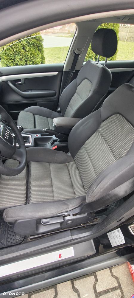 Audi A4 Avant 2.0 T FSI quattro - 7