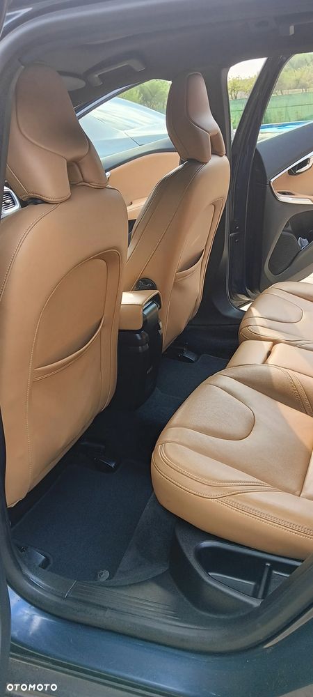 Volvo V40 Cross Country T4 Drive-E Kinetic - 9