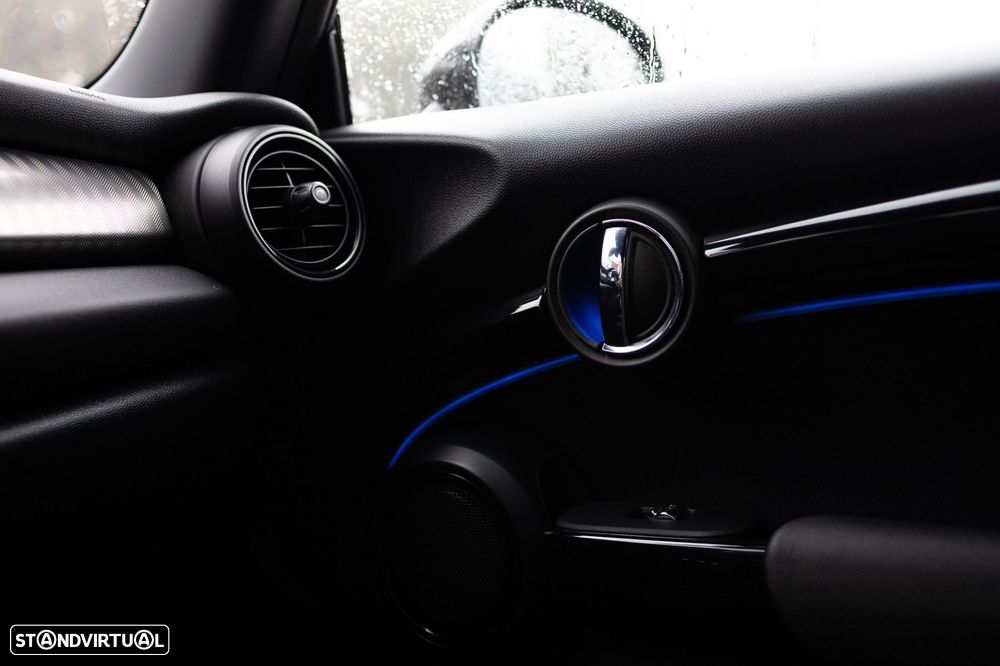 MINI 3 Portas Cooper D Auto - 23