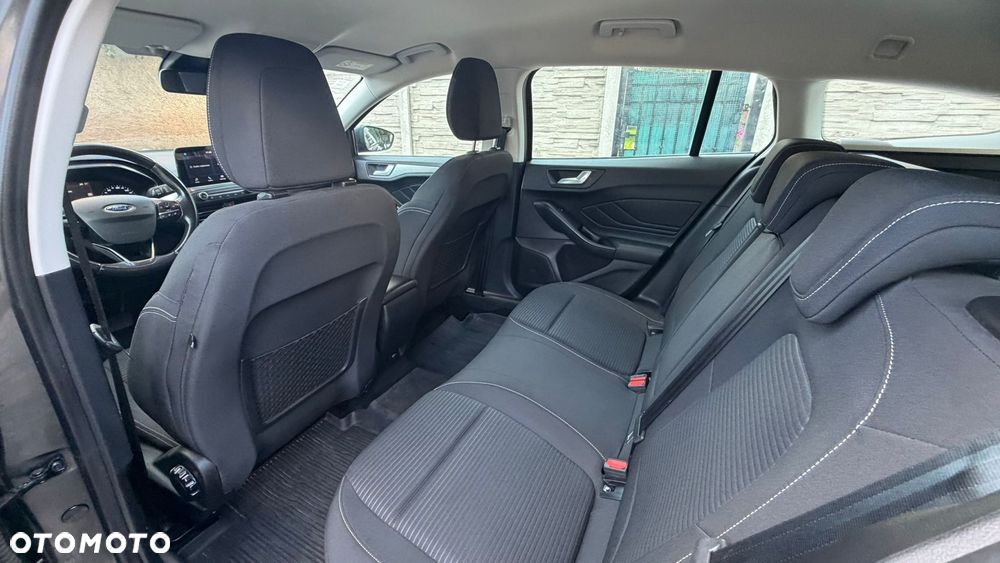 Ford Focus - 17