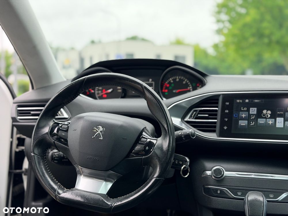 Peugeot 308 BlueHDi FAP 150 EAT6 Stop & Start Allure - 14