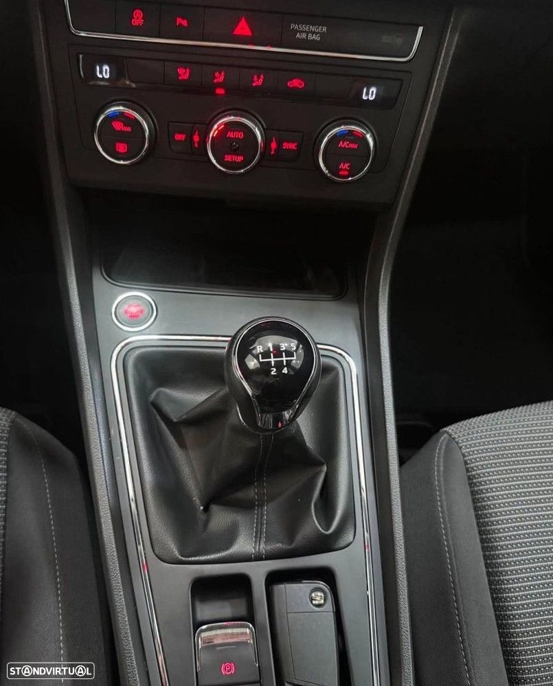 SEAT Leon ST 1.6 TDI Style S/S - 17