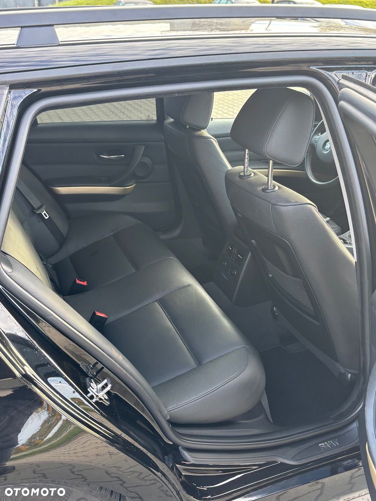 BMW Seria 3 318i - 10