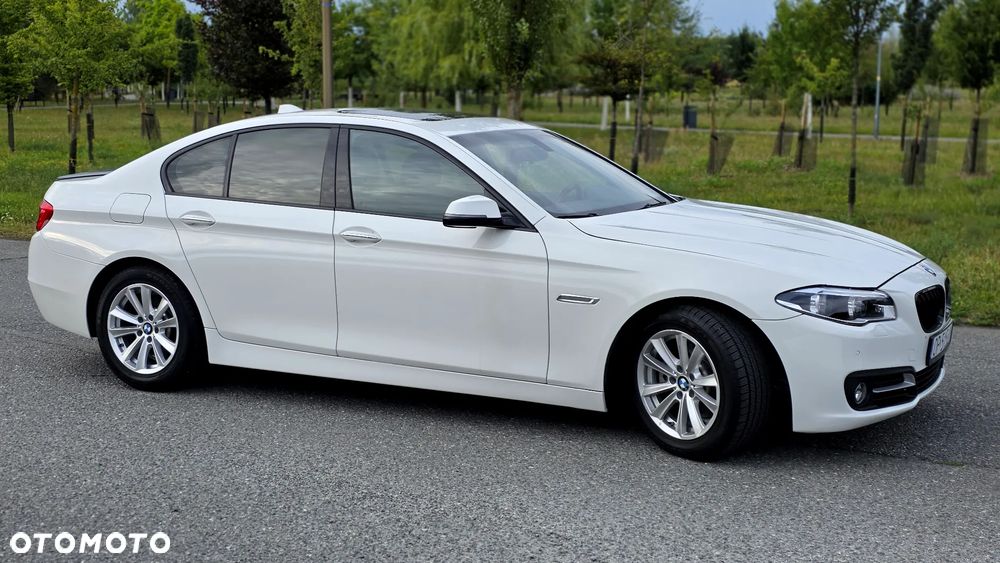 BMW Seria 5 528i Sport-Aut - 10