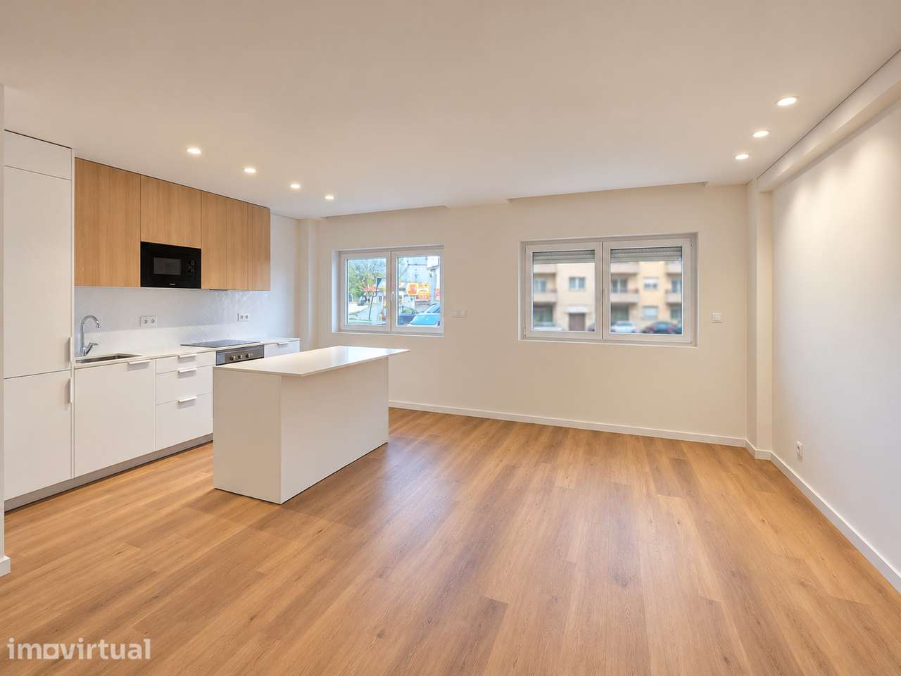 Apartamento T3 Totalmente Remodelado com Terraço - Grande imagem: 4/20