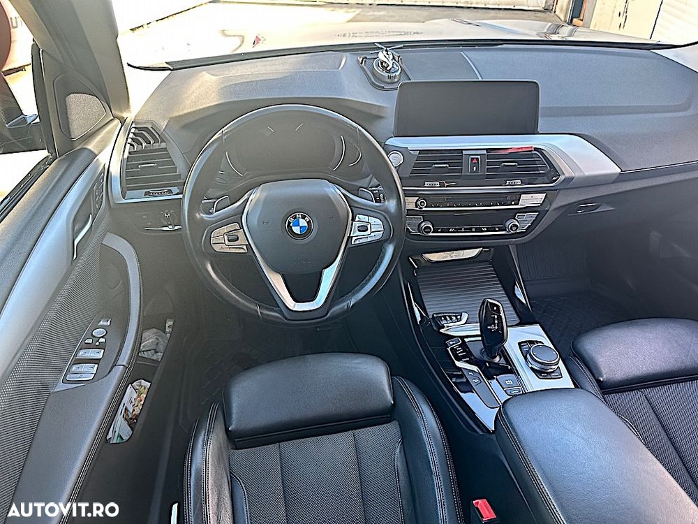 BMW X3 xDrive20d AT xLine - 10