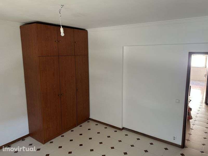 Apartamento T2 corroios - Grande imagem: 2/9