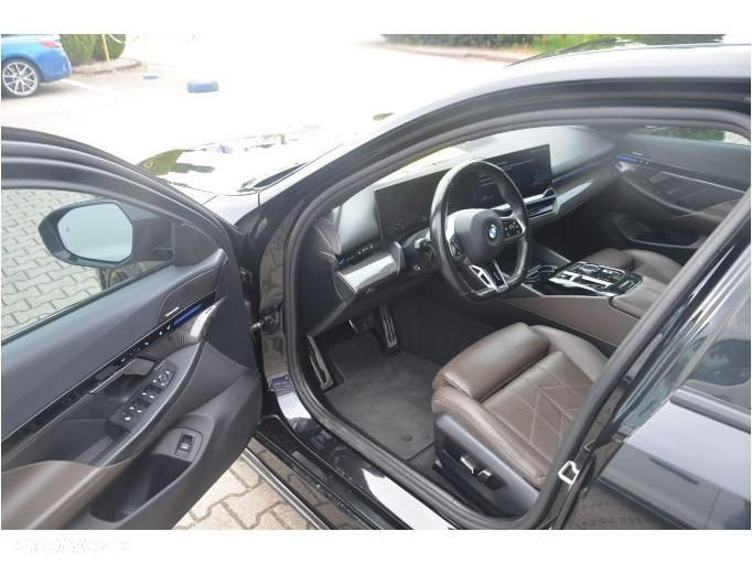 BMW Seria 5 520d xDrive mHEV M Sport - 39