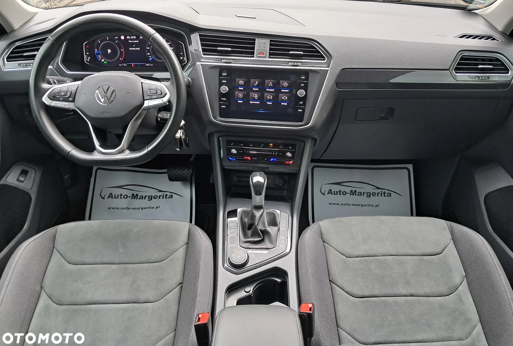 Volkswagen Tiguan 2.0 TDI SCR 4MOTION DSG Elegance - 8