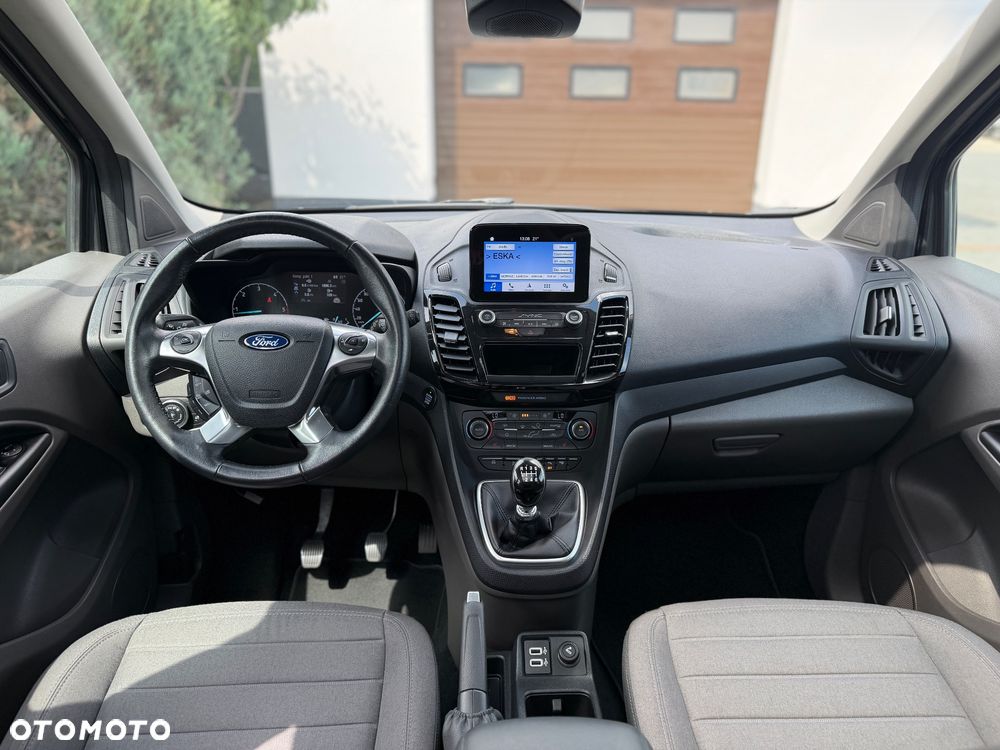 Ford Tourneo Connect Grand - 8